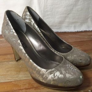 Moda Spana  Faux Snakeskin Heels